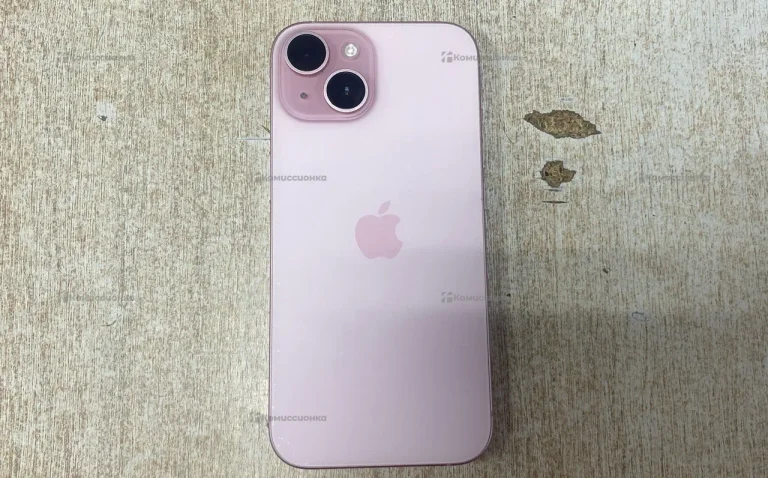 Apple iPhone 15 6/128 ГБ