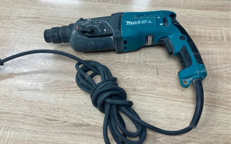 Перфоратор makita HR2470