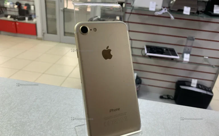 Apple iPhone 7 2/32 ГБ