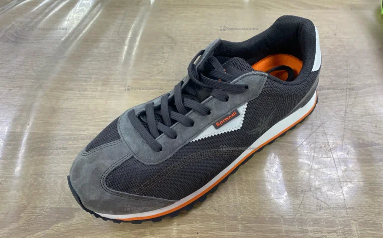 Кроссовки Sprandi кофейные 44р