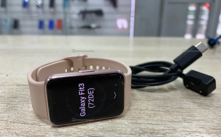 Фитнес браслет Samsung Fit 3