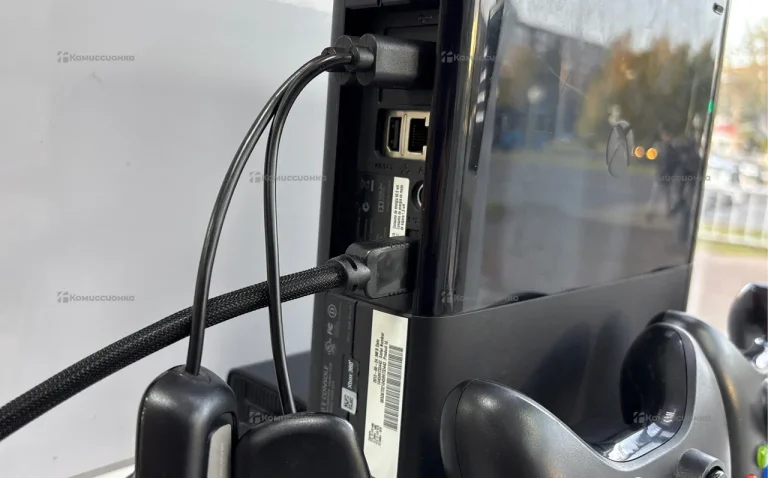 Приставка Xbox 360E 500GB