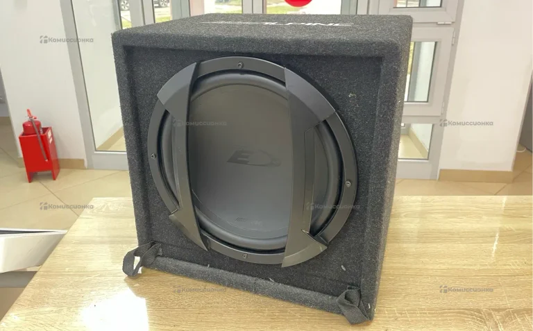 Сабвуфер Alpine SBE-1244BR