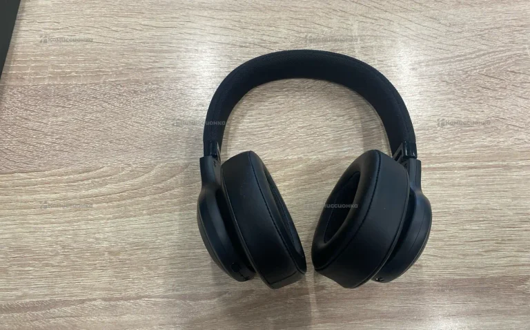 Наушники  JBL E55BT