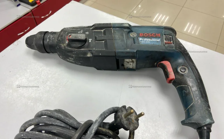 Перфоратор BOSCH Professional GBH 240