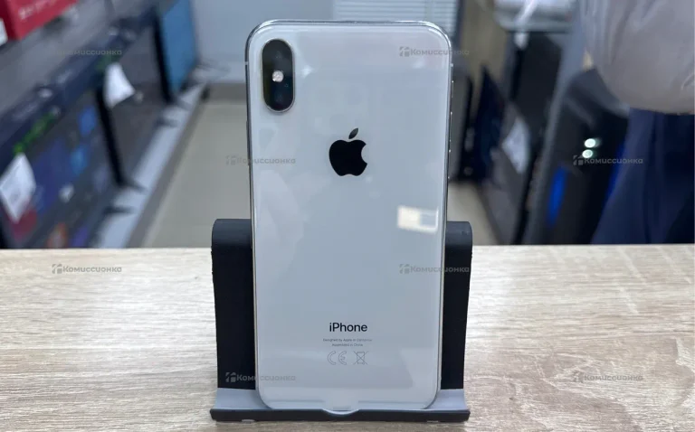Apple iPhone X 3/64 ГБ