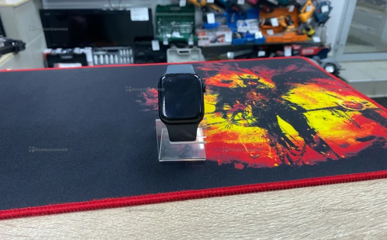 Часы  Apple Watch SE 2