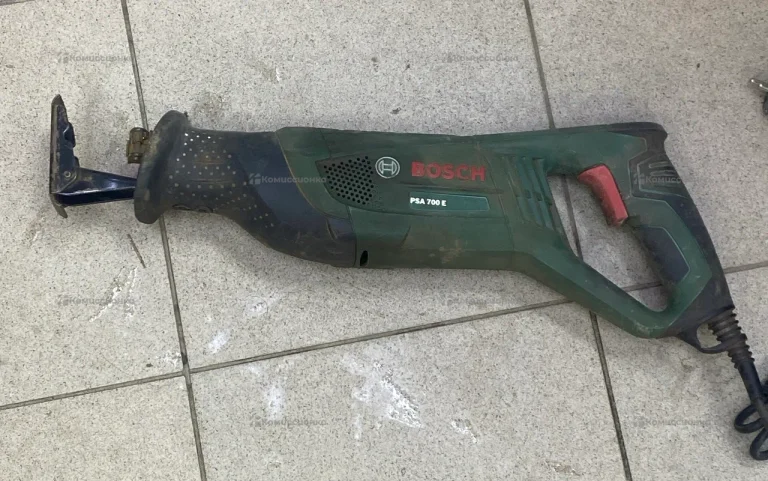 Пила Bosch PSA 700 E