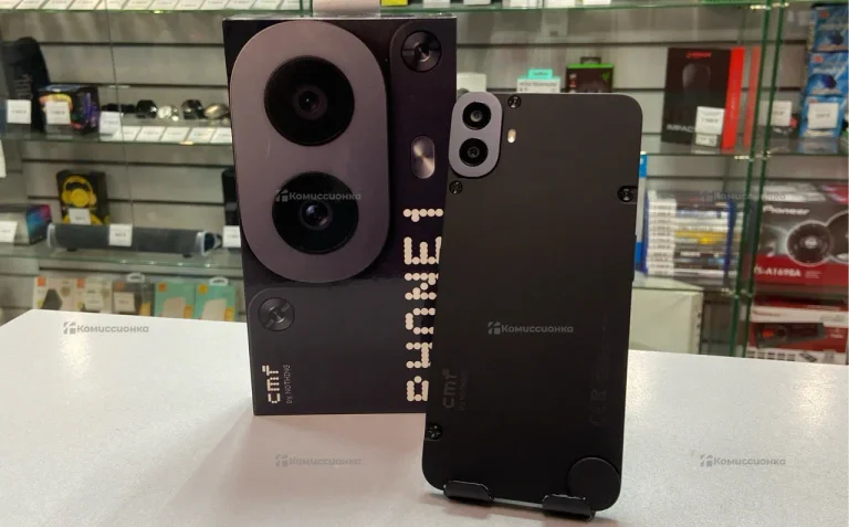 Nothing Phone (1) 8/128 ГБ