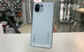 Купить Xiaomi Mi 11 Lite 6/128 ГБ б/у , в Копейск Цена:5500рублей