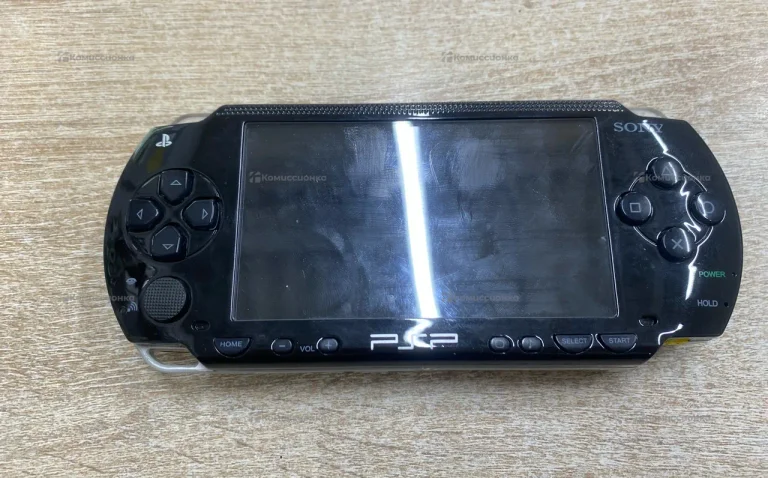 Приставка Sony PSP-1006