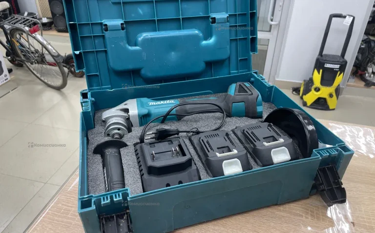 аккумуляторная УШМ Makita