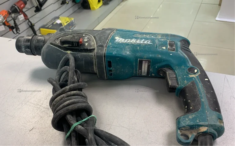 Перфоратор makita HR2470