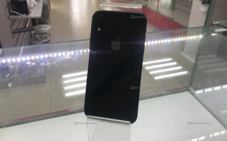 Apple iPhone XR 3/64 ГБ