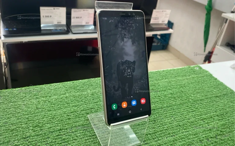 Samsung Galaxy A8+ (2018) 4/32 ГБ
