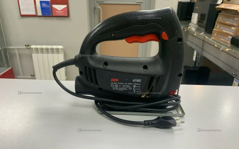Электролобзик Skil 4160 A1