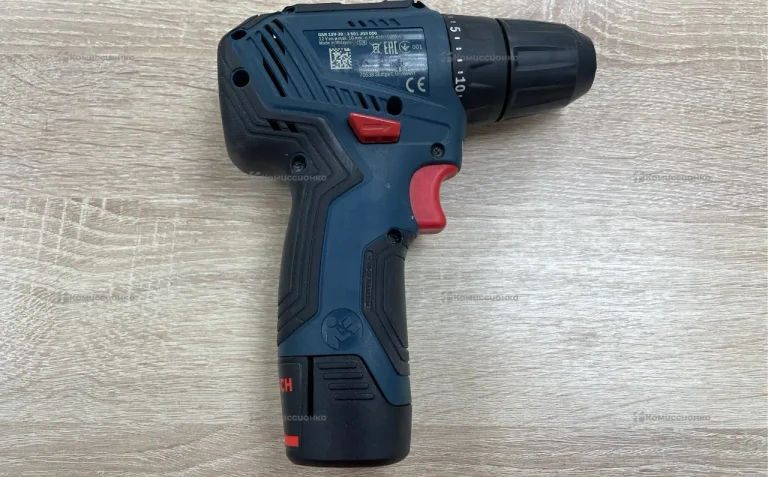 Аккумуляторная дрель-шуруповерт BOSCH GSR 12V-30 L