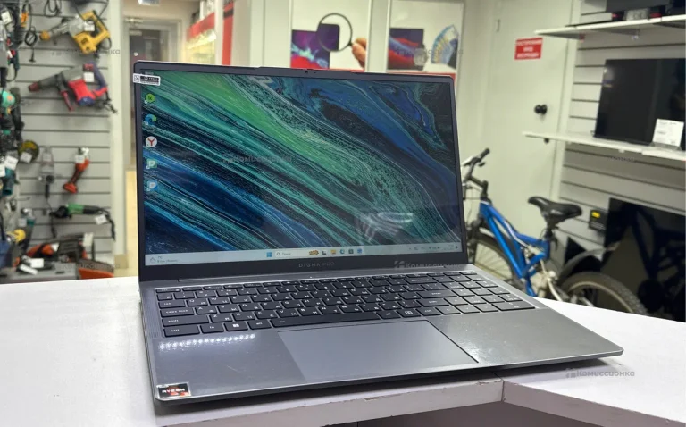 Ноутбук  Digma Pro