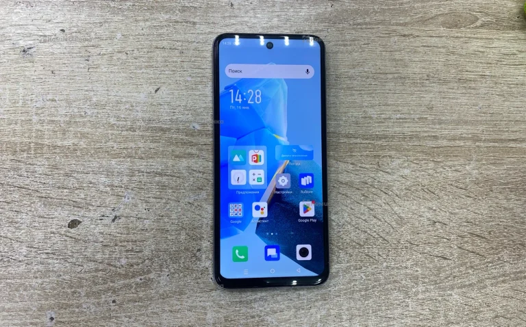 Infinix Hot 30 Play 8/128 ГБ