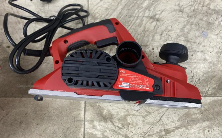 p 82 электрорубанок elitech