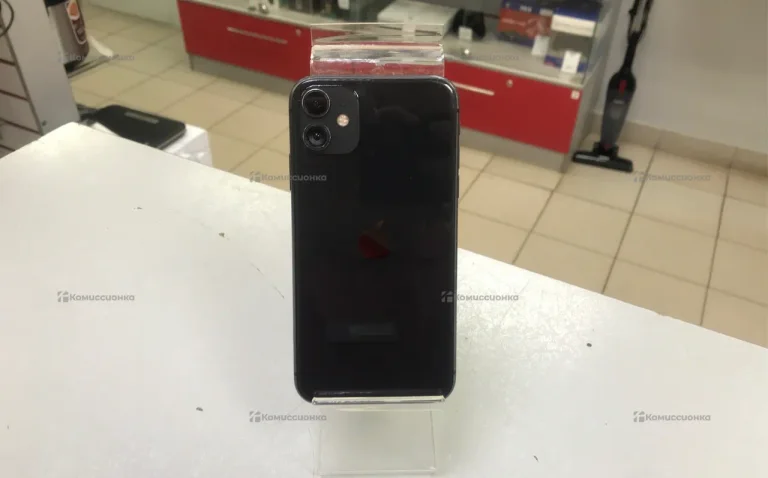 Apple iPhone 11 4/128 ГБ