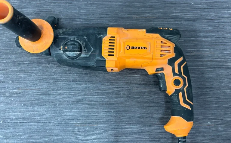 Перфоратор Вихрь П-1000К