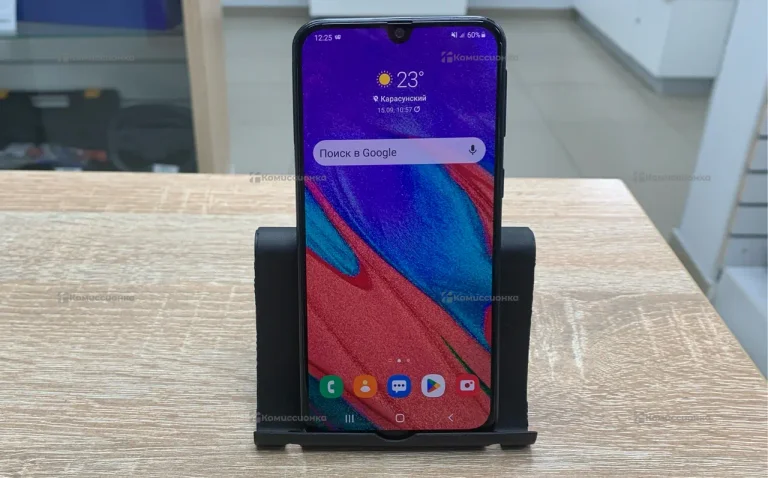 Samsung Galaxy A40 4/64 ГБ