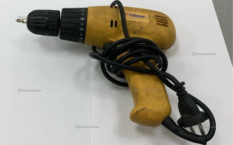 Дрель-шуруповерт TUNDRA DS-001-280