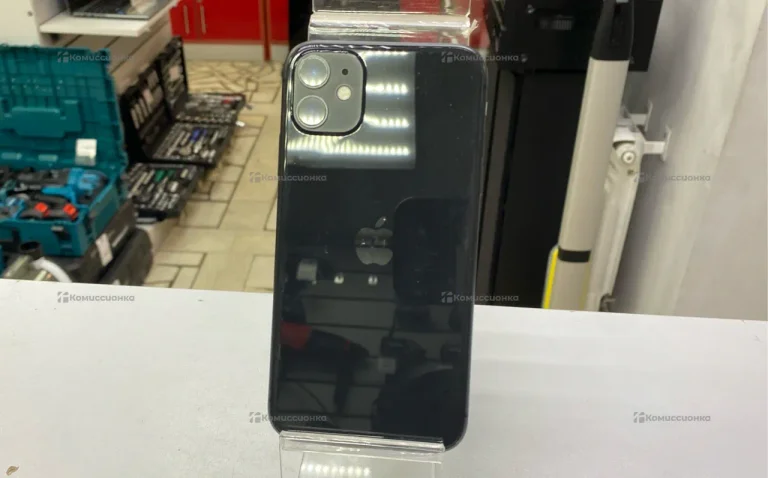 Apple iPhone 11 4/64 ГБ