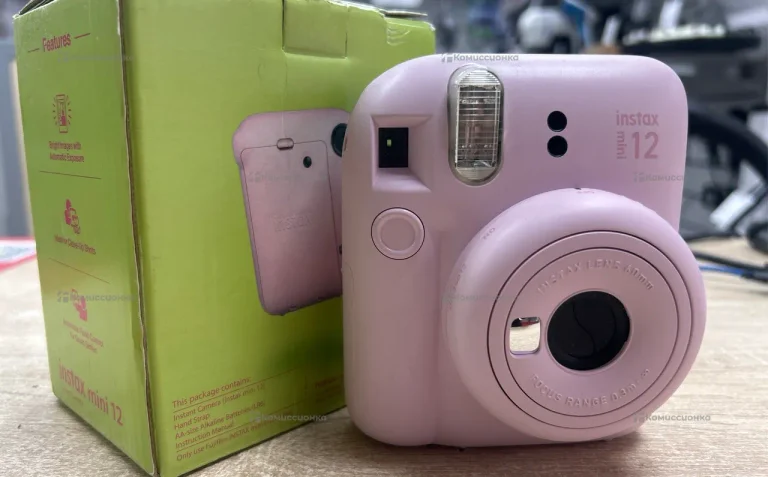 Фотоаппарат  instax mini 12