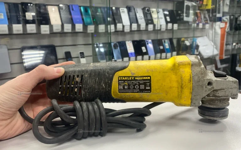 УШМ Stanley FMEG825