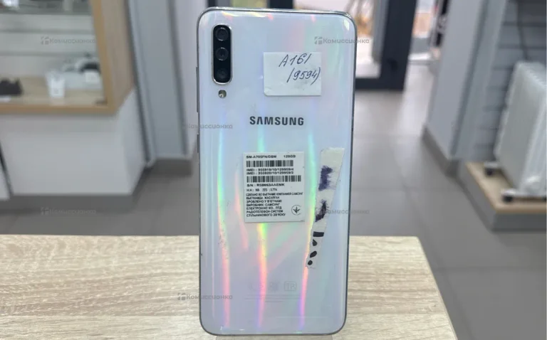 Samsung Galaxy A70 6/128 ГБ