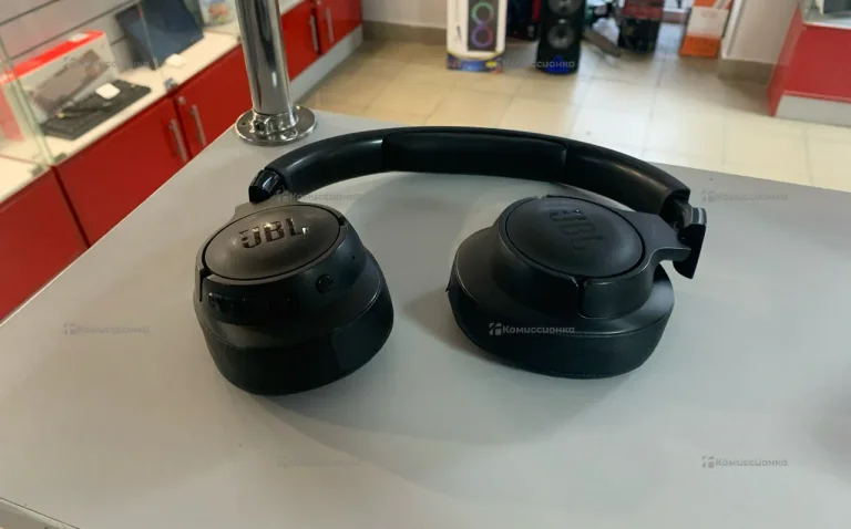 Наушники  jbl710
