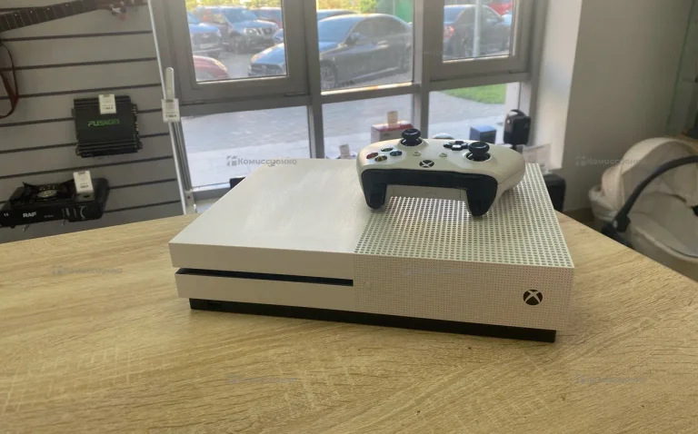 Приставка Xbox One S 1 ТБ
