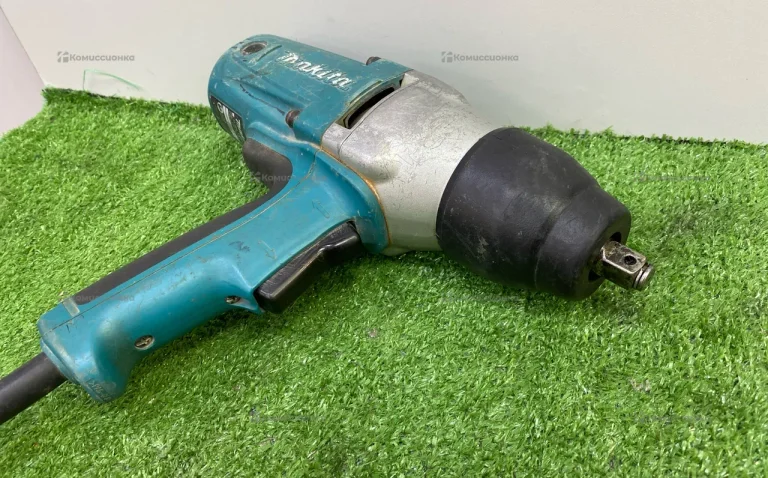 Гайковерт makita TW0350