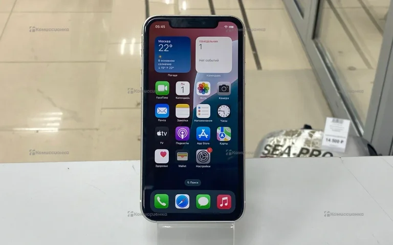 Apple iPhone 11 64 ГБ