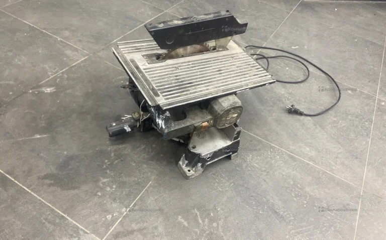 торцовочная пила Калибр птэ-1600/255к