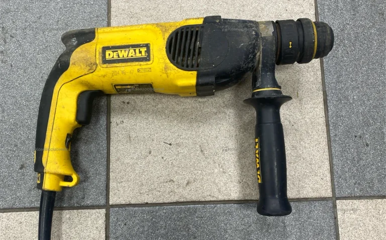 Перфоратор dewalt D25124