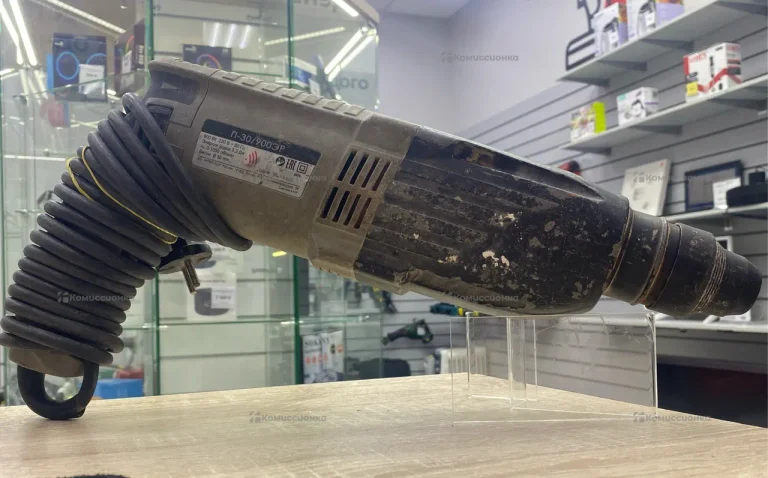 Перфоратор Интерскол П-30/900ЭР