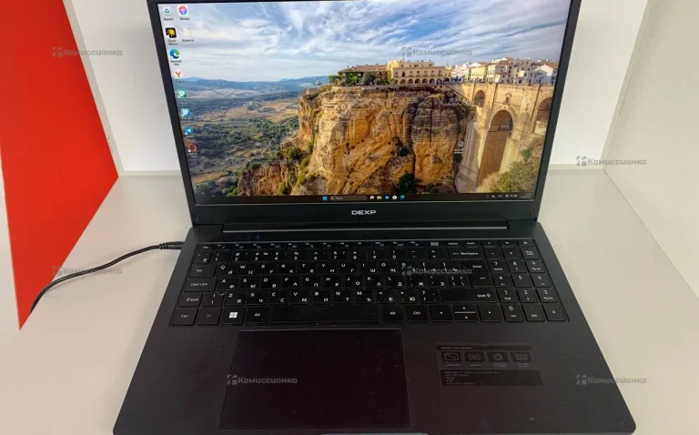 Ноутбук  Dexp OEM
