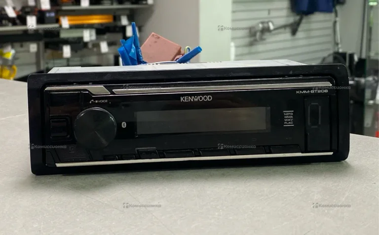 Автомагнитола  Kenwood KMM-BT208