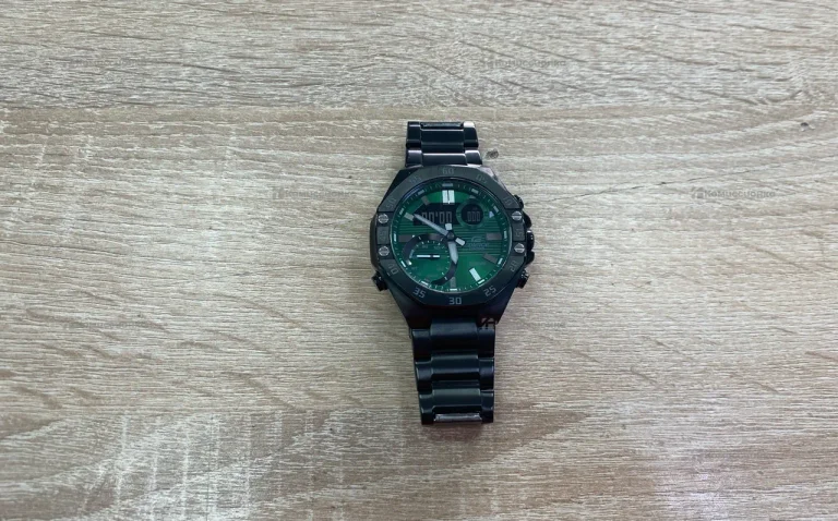 Часы Casio ECB-10P-1AEF