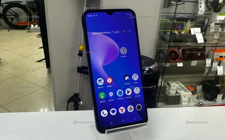 Realme C33 4/128 ГБ