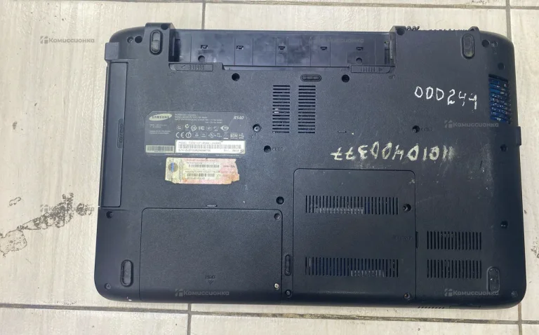 Ноутбук Samsung R540