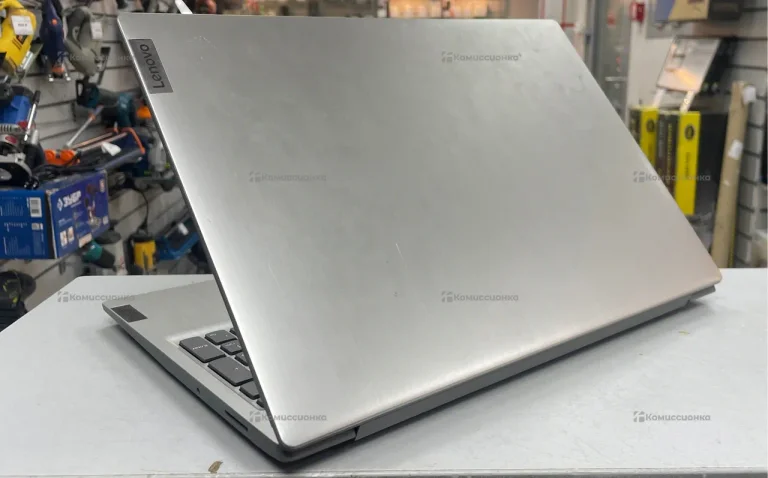 Ноутбук Lenovo 81WQ