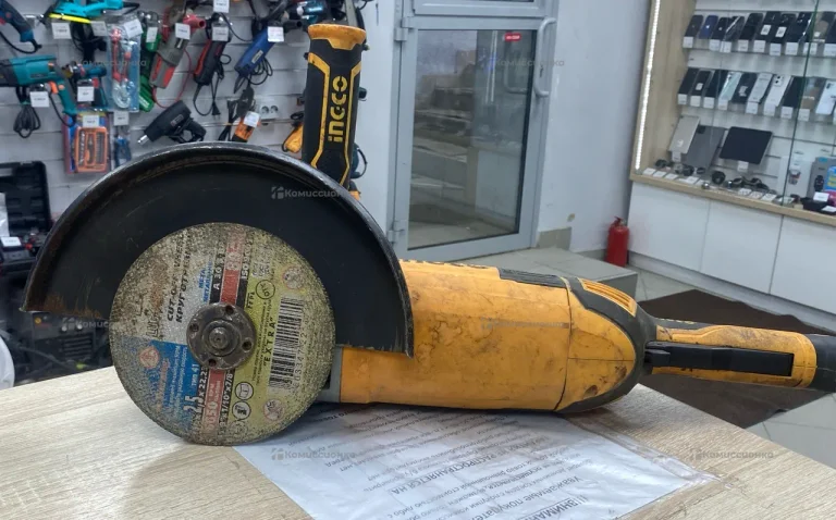 ушм INGCO AG24008