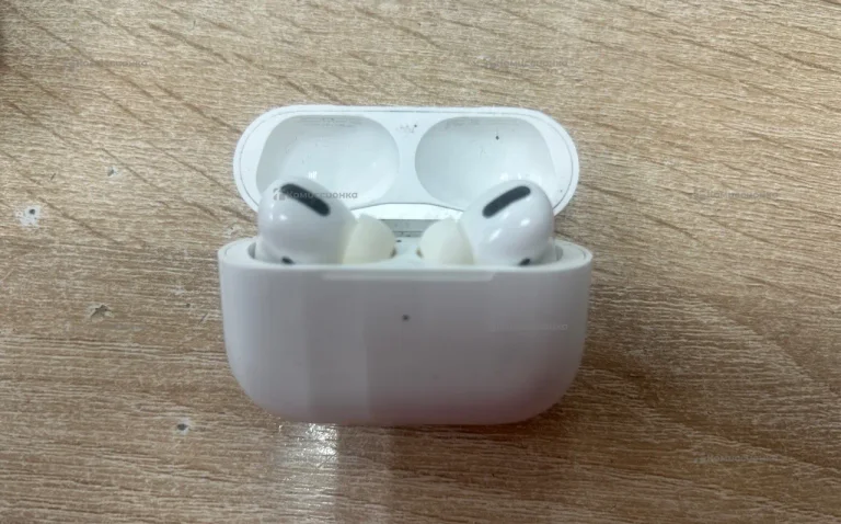 Наушники AirPods Pro