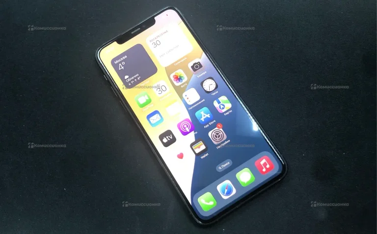 Apple iPhone 11 Pro Max 4/64 ГБ