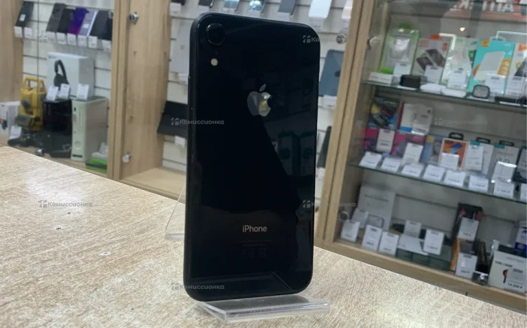 Apple iPhone XR 3/64 ГБ