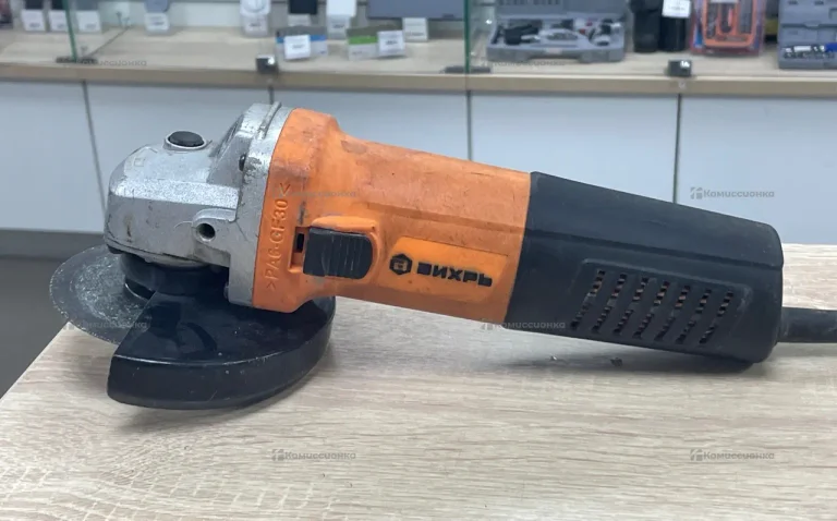 Угловая шлифмашина ВИХРЬ УШМ-125/800